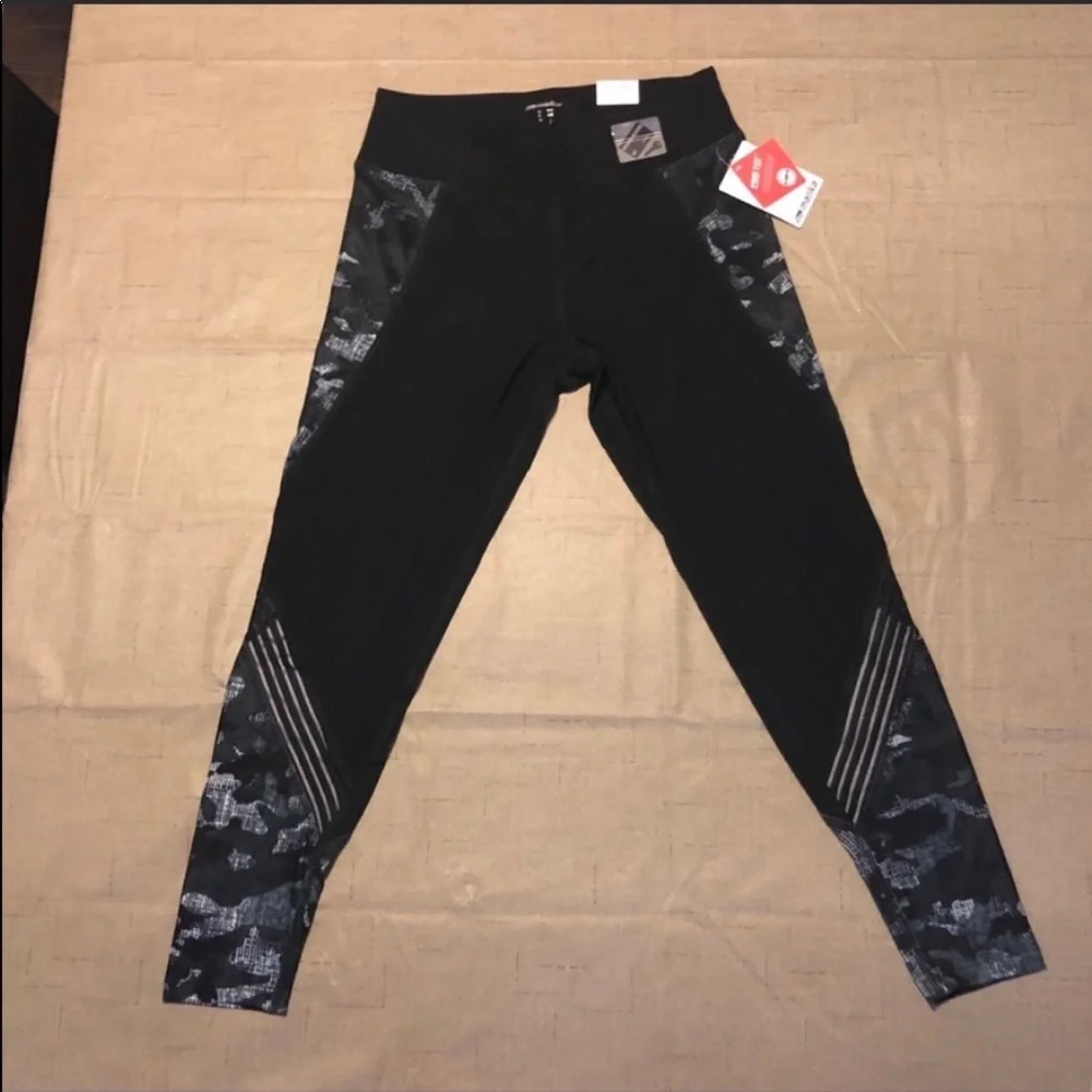 Marika Jordan Evade Active Workout Leggings Size Large NEW